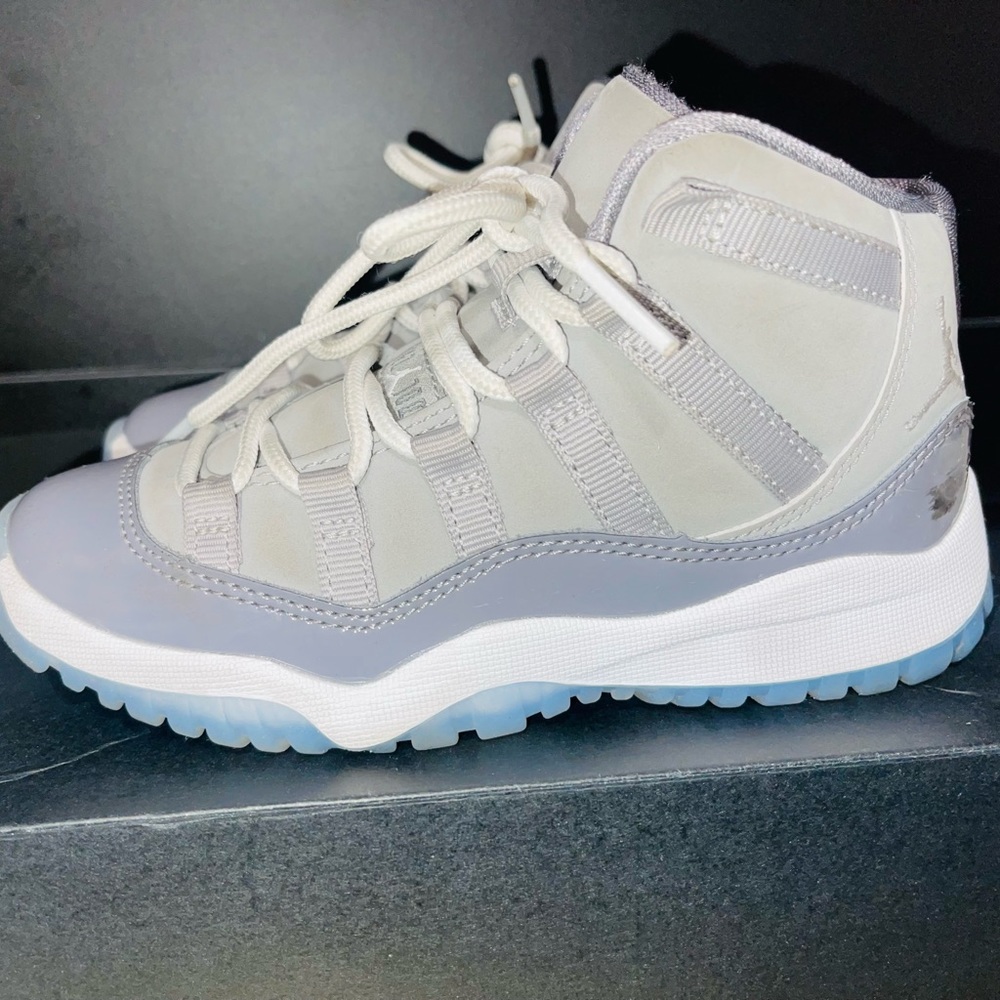 Jordan 11 cool grey